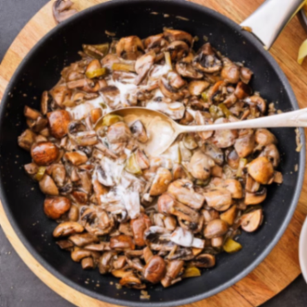 Champignons Stroganoff